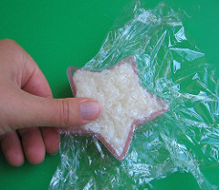 Using cookie cutter as onigiri mold #2