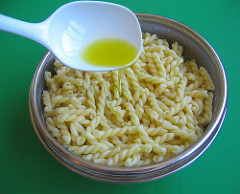 Preparing pasta for freezing