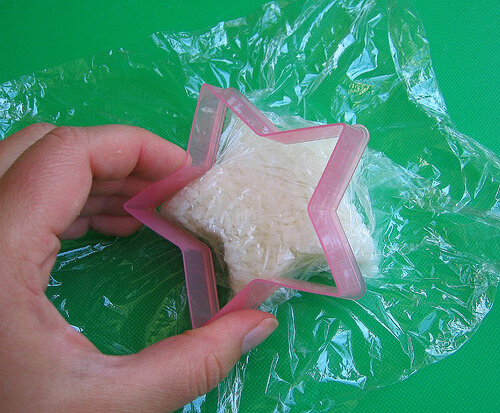 Using cookie cutter as onigiri mold #3