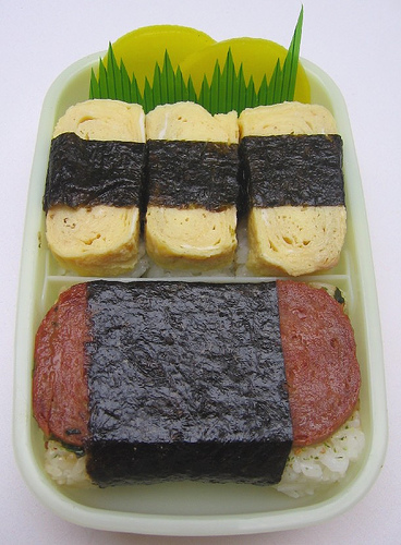 Spam musubi bento