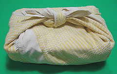 Box lunches wrapped in dish towel Box lunches wrapped in dish towel