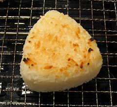 Making yaki onigiri #1 (grilled rice balls)